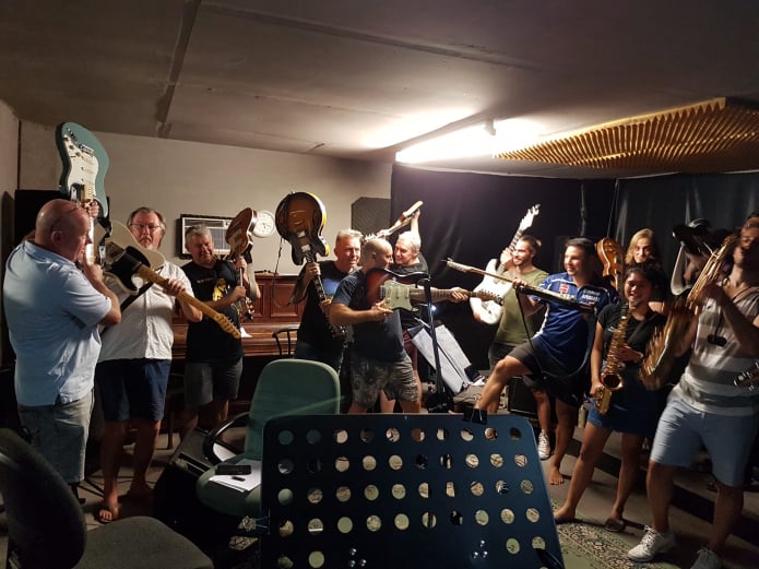 BLUES JAM